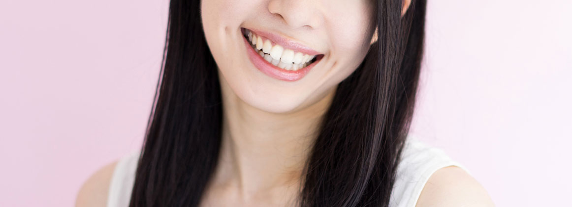 4, 口角を上げる