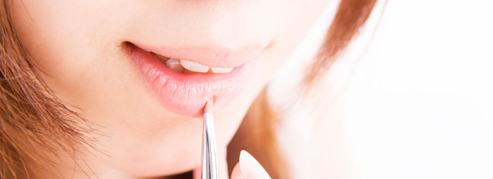 メイクの基本的なやり方